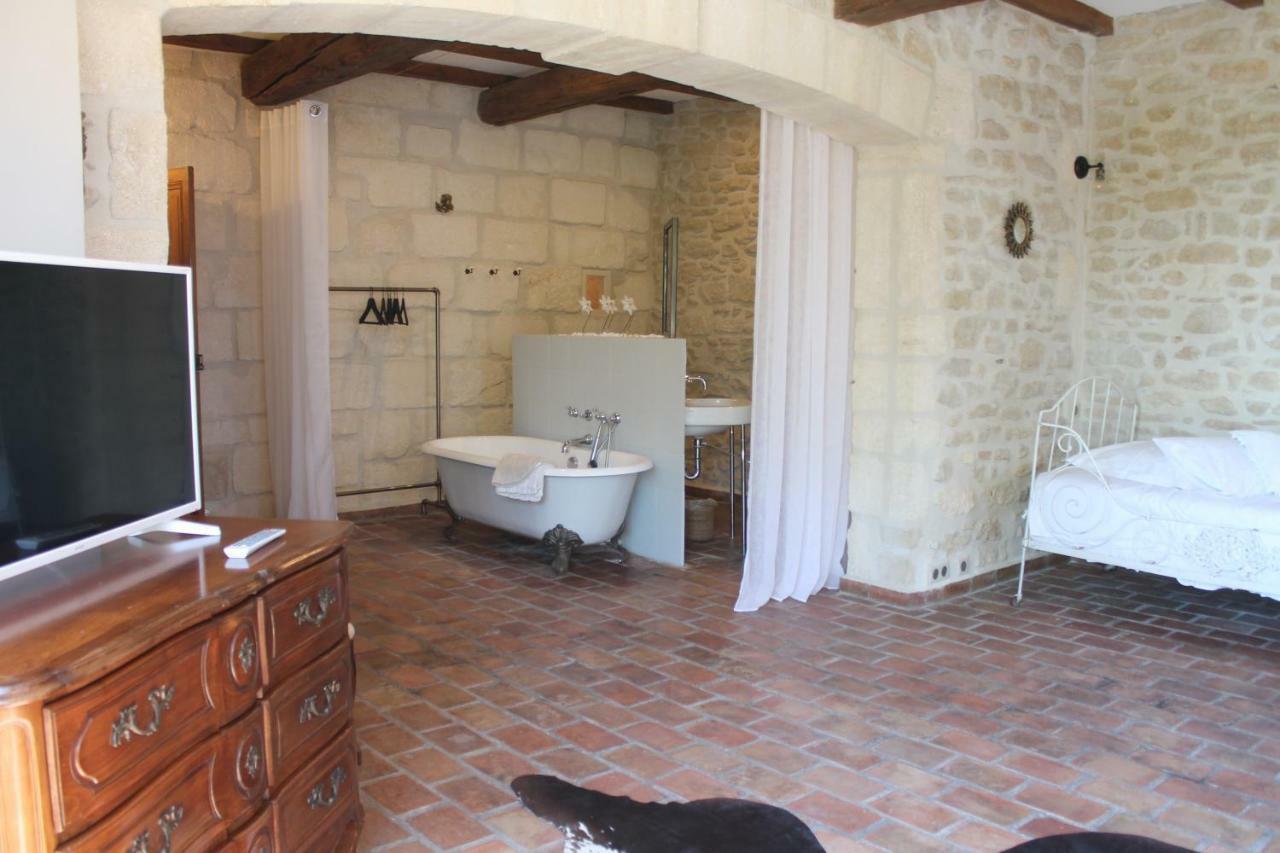 La Demeure Bed And Breakfast Aubais Exterior photo
